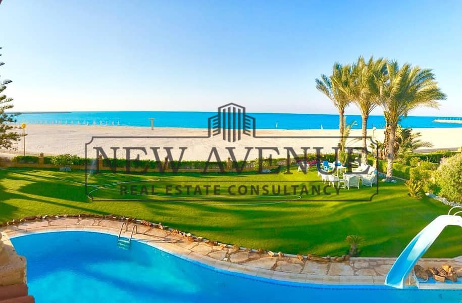 First row sea view palace fully furnished in Marina 5 Lesan el wozara North Coast BUA 750m 6 master bedrooms and 10 bathrooms - Ansicht 2