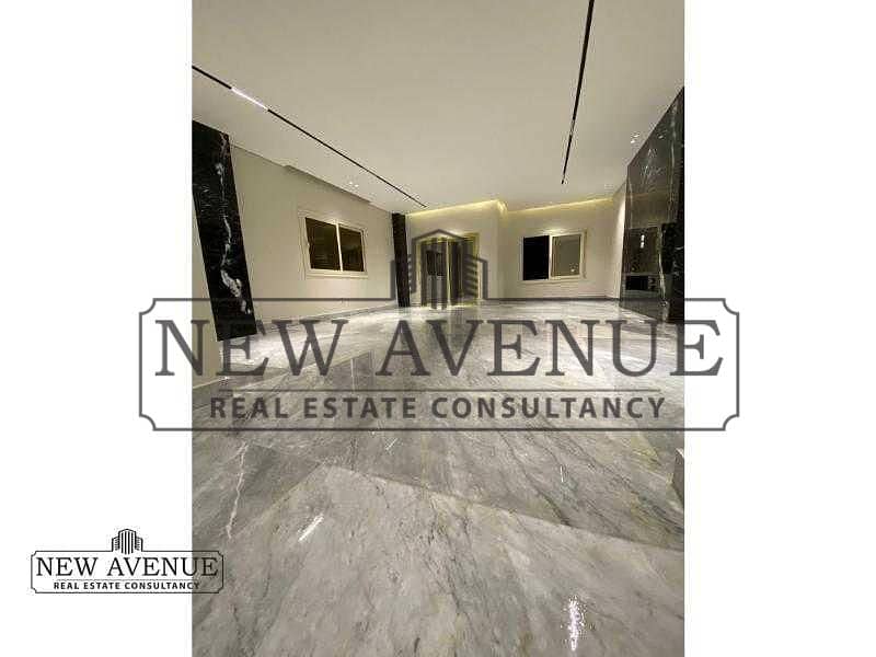 Ultra super lux finishing Apartment with Parking and Elevator for sale in Gharb El Golf 240m 3 bedrooms 2 bathrooms Living room - Vista 2