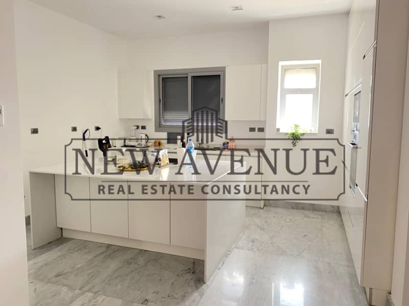 Standalone Villa Fully Furnished with Air Conditions Located in a Prime Location in VGK New Cairo Village Garden Katameya Ready To Move Golden Square - Ansicht 5