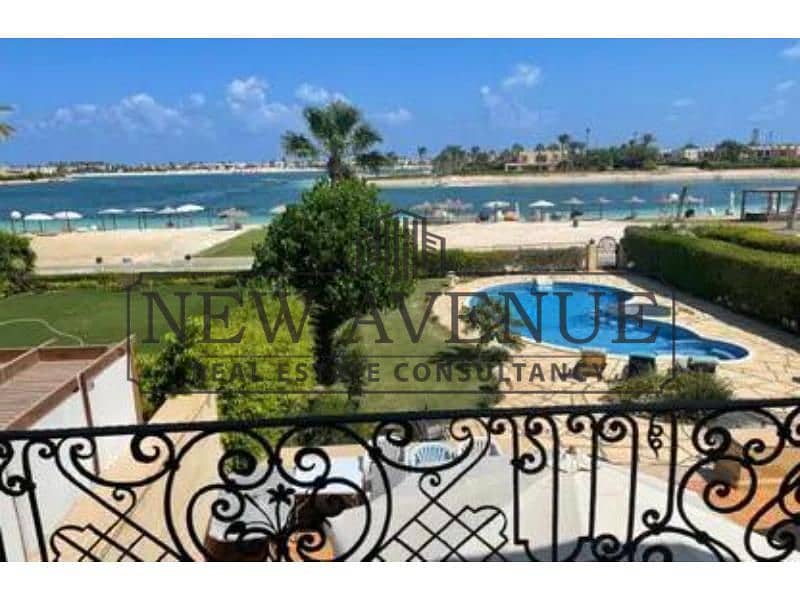 Ready to move fully furnished Twinhouse with swimming pool and AC's Second row with sea view for sale in Marina 6 North coast, bua 300m with 5 bedroom - Widok 2
