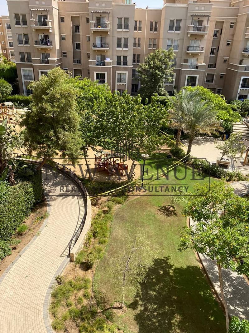 fully finished apartment in sodic katameya plaza immediate delivery, perfect location with a garden and pool view for sale - Widok 2