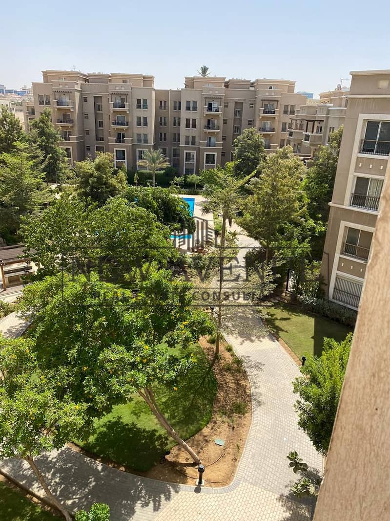 fully finished apartment in sodic katameya plaza immediate delivery, perfect location with a garden and pool view for sale - Widok 3