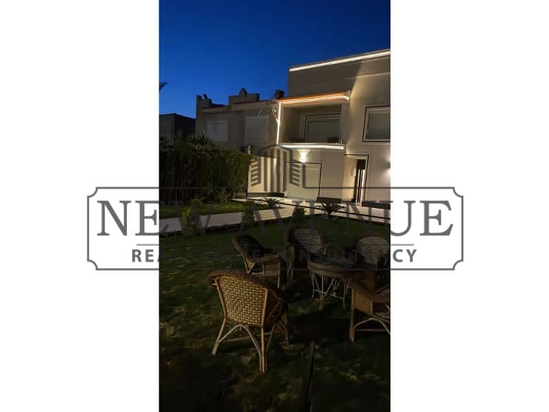 Ready to move fully furnished Twinhouse with swimming pool and AC's Second row with sea view for sale in Marina 6 North coast, bua 300m with 5 bedroom - Więcej