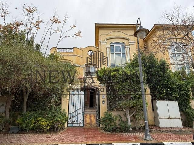 Fully Finished Twin house villa Big Area with perfect location view landscape in Golden Square Immediate Delivery Below Market Price - Widok 4
