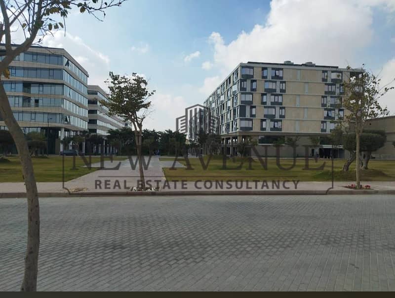Finished Luxurious Office 135 m for rent in Polygon Sodic - Mehr