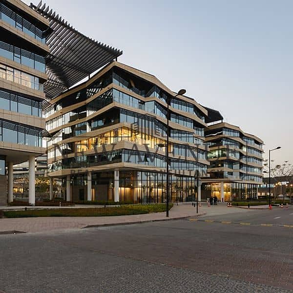 Office for rent 367 m² on polygon zayed 367 SQM - Mehr