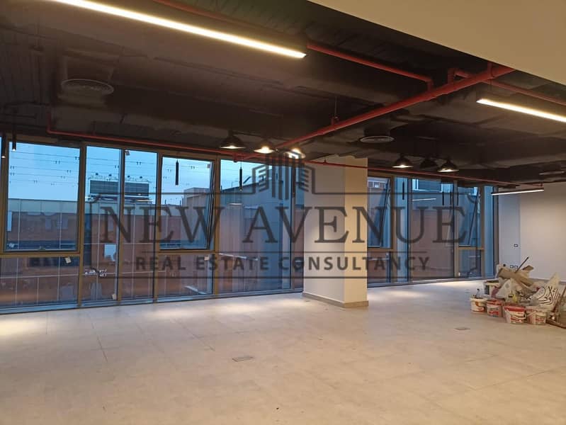 Income Property at 5A Prime Unit Overlooking Plaza - Ansicht 4