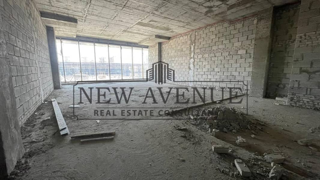 Office for sale with plaza view at Golden Gate New Cairo - Mehr