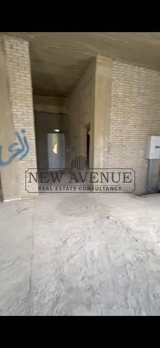 prime location stand alone office at District 5 New Cairo - Więcej