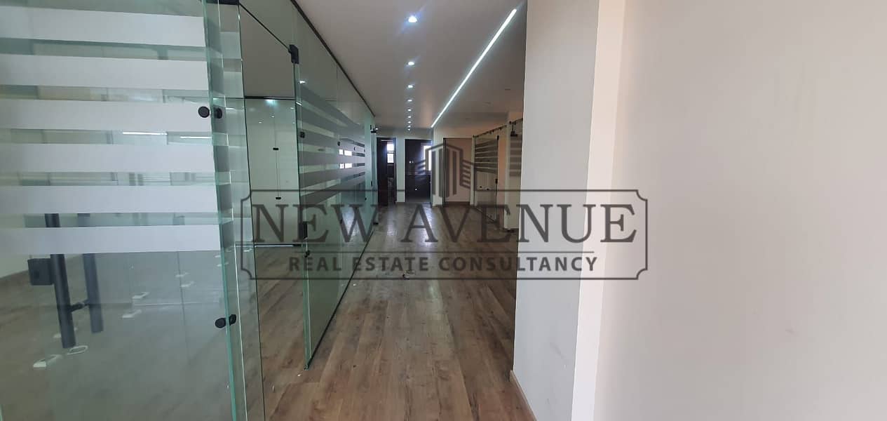 Office 300m fully finished at Almaza for rent - Ansicht 3