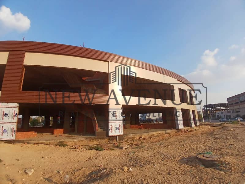 Commercial Retail 100 sqm for Rent in The industrial area el obour city Direct on the main street - Widok 6
