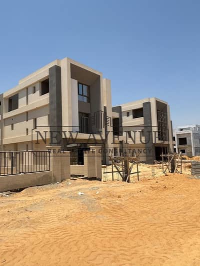 5 Bedroom Villa for Sale in New Cairo, Cairo - e4c72dfe-ed96-44c6-8ea4-18f5e39f54cc. jpeg 5 Bedroom Villa for Sale in New Cairo, Cairo - e4c72dfe-ed96-44c6-8ea4-18f5e39f54cc. jpeg