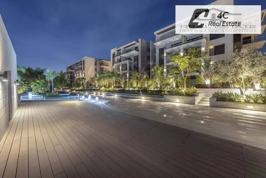 With the lowest price in market Fully finished apartment bahary for sale with 3 bedrooms at compound Address east with prime location in front of club - Więcej
