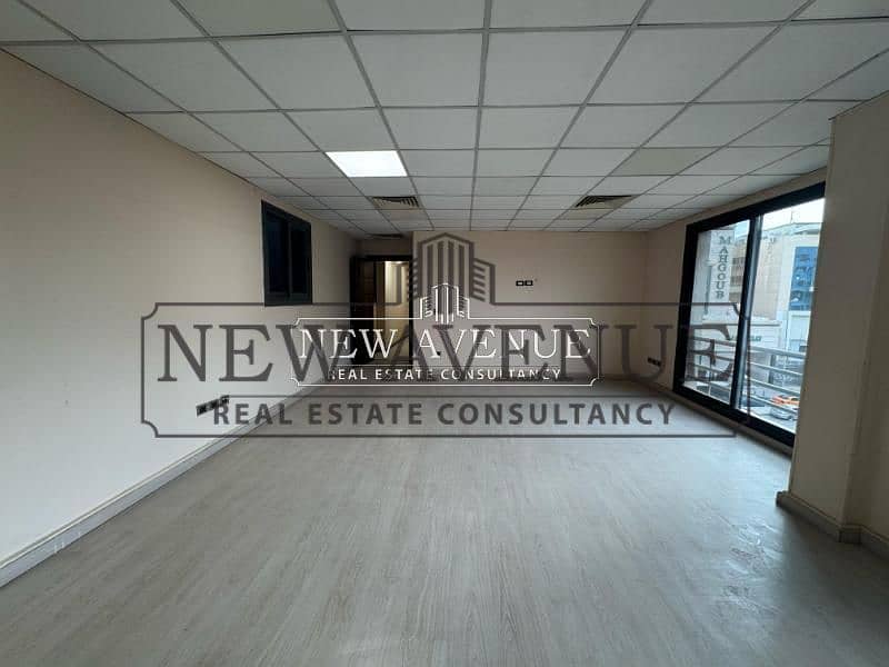 Office For Sale At New Cairo 350M Direct North 90 - Ansicht 4