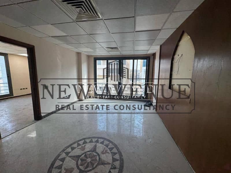 Office For Sale At New Cairo 350M Direct North 90 - Ansicht 5