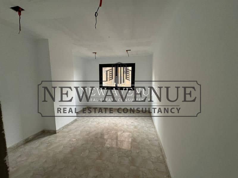Office For Sale At Heliopolis 800SQM Ready To Move - Widok 4