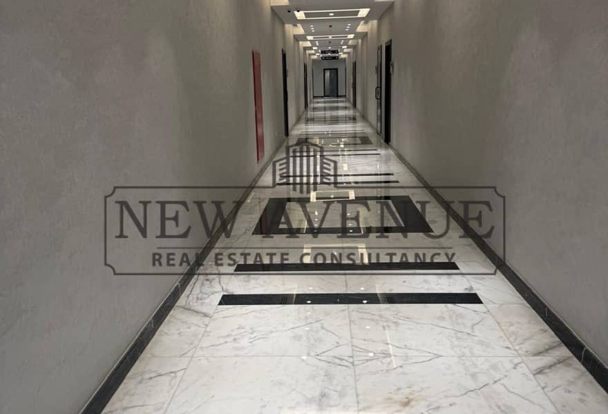 Ready to move Administrative office space for sale with avery prime location The Ledge, New Cairo Fully Finished - Ansicht 5