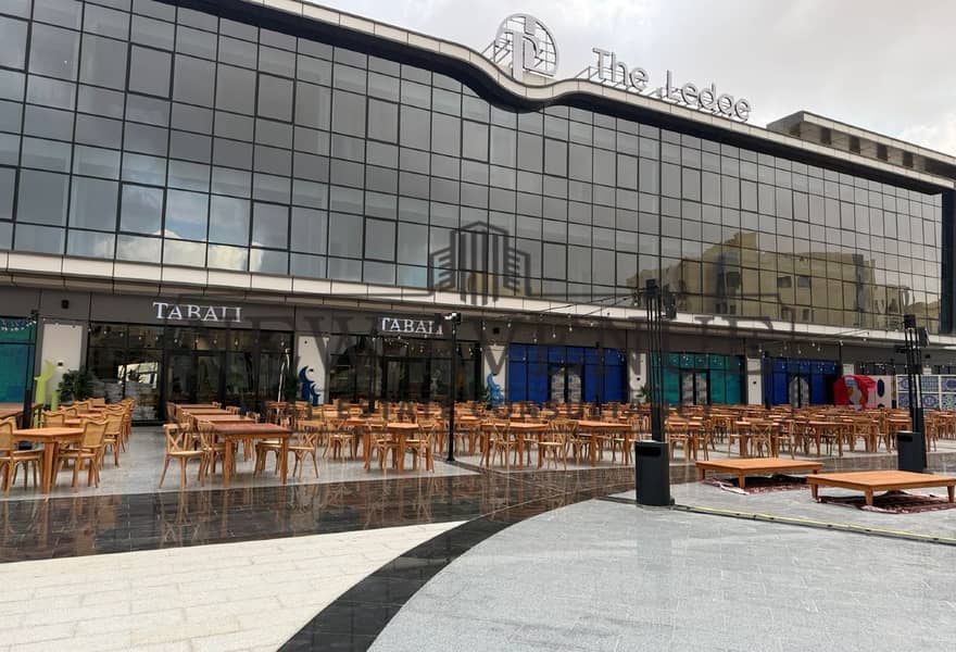 Ready to Move Office space for sale in Strategic Location The Legde ,New Cairo Fully Finished - Więcej