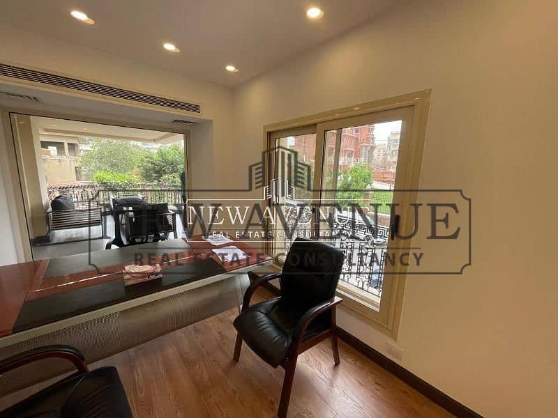 Finished office for rent 300M Very Prime location Almaza Masr El Gedida - Vista 2