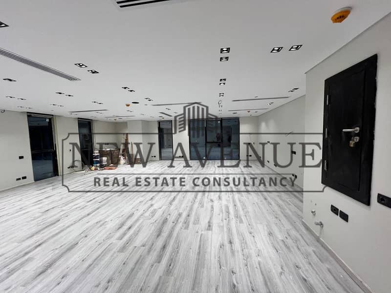 Finished Office in Corner View Plaza in Hyde Park – další