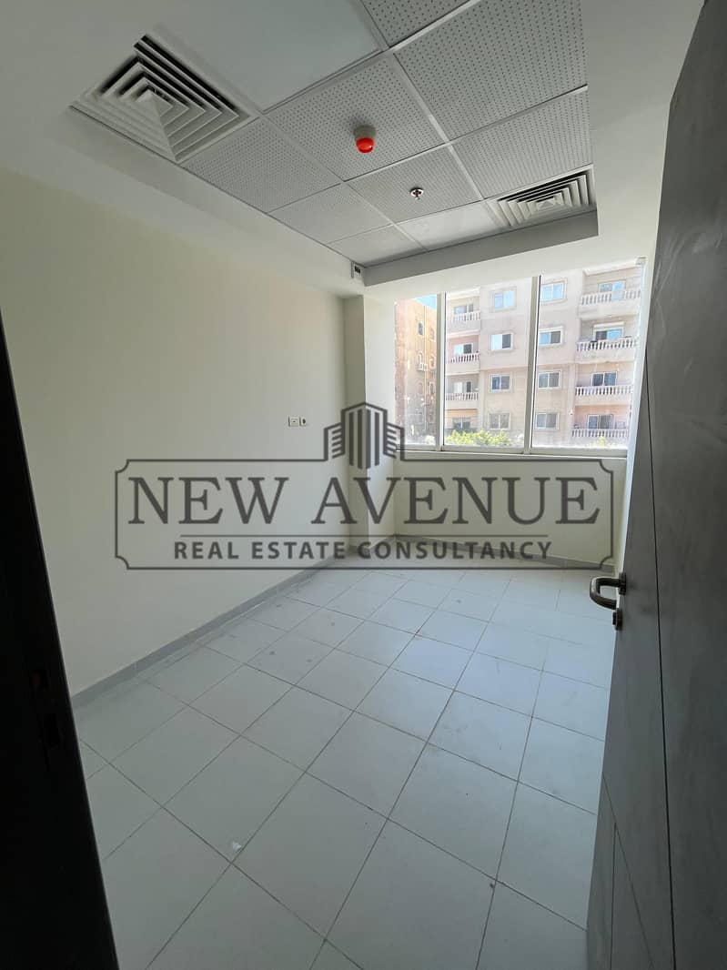 Fully finished clinic for rent in prime location - Meer