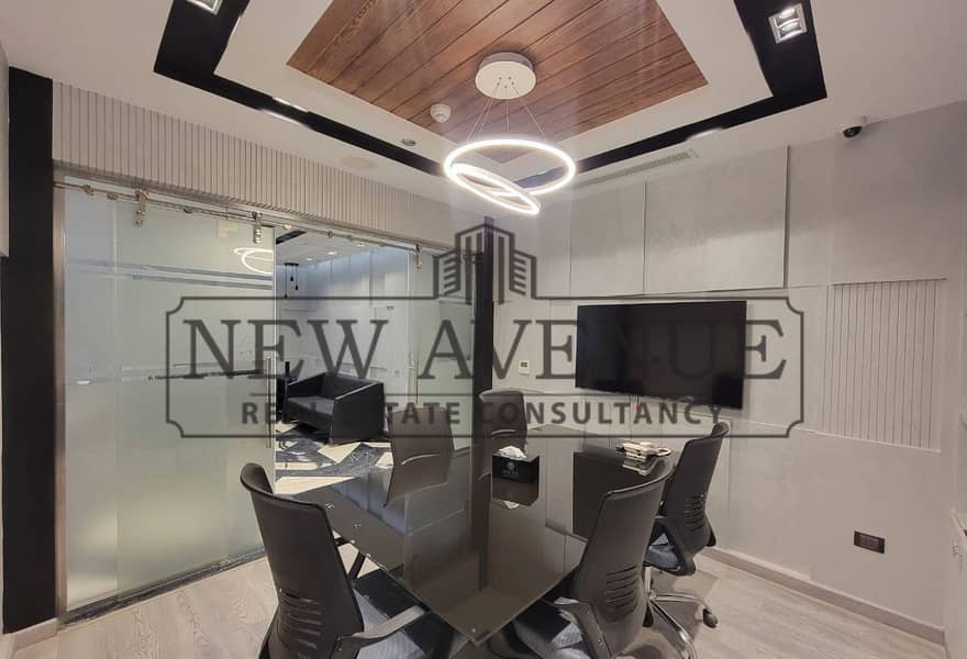 Office with a distinctive finish on 90th Street - Vista 4