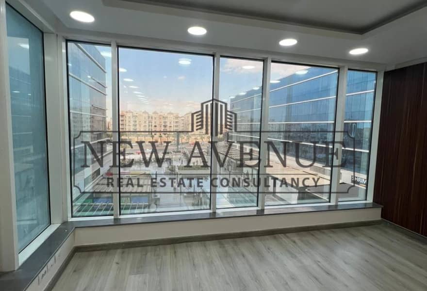 Rady to move office triuvium square plaza view - Widok 3