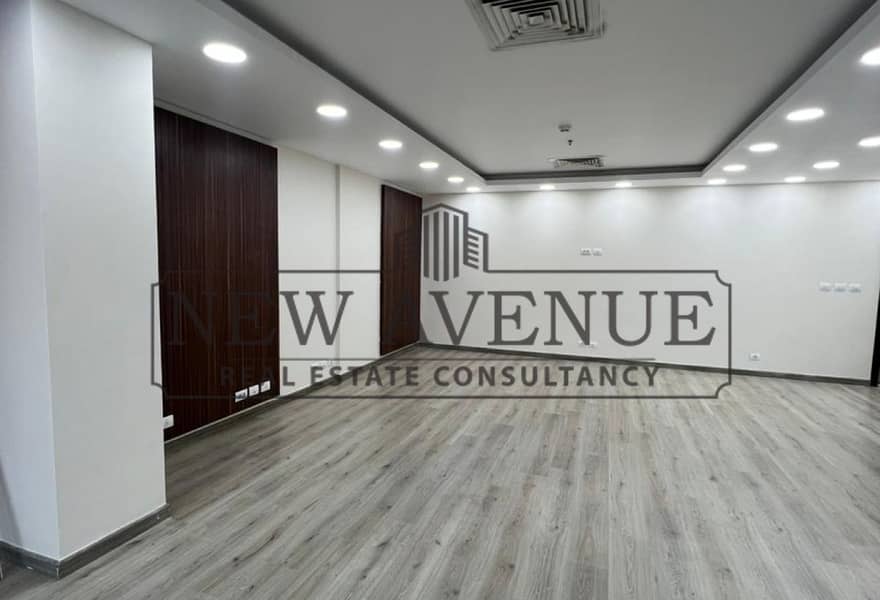 Rady to move office triuvium square plaza view - Widok 4