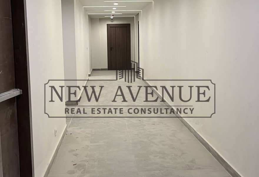 Open space office ready to move for companies plaza view easy accessbility directly mehwer bin zayed - Widok 5