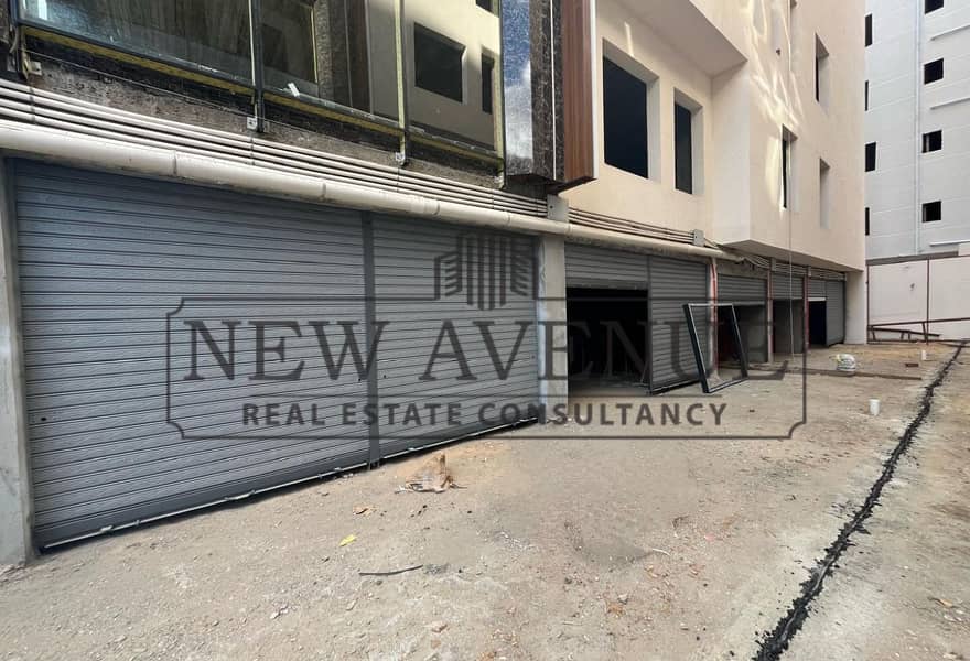Commercial Warehouse for rent 500sqm With a very prime location Mokkatem 9 Street - Widok 3