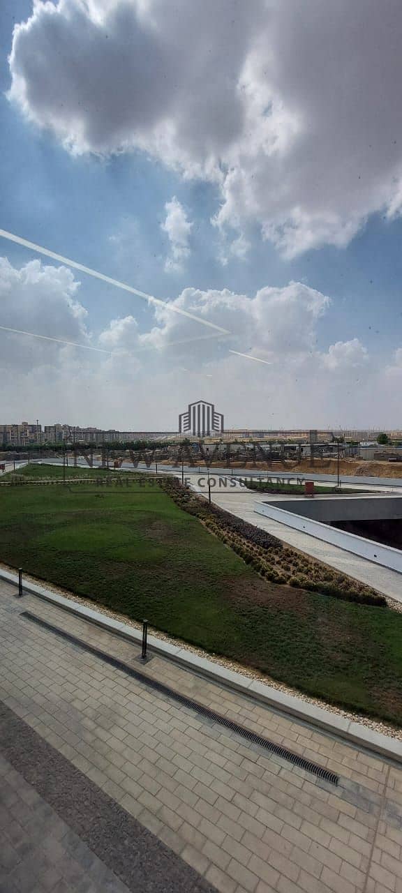 Fully Finished Office Ready To Move Includes 1 Parking Slot For Sale at Hyde Park New Cairo - Ansicht 5