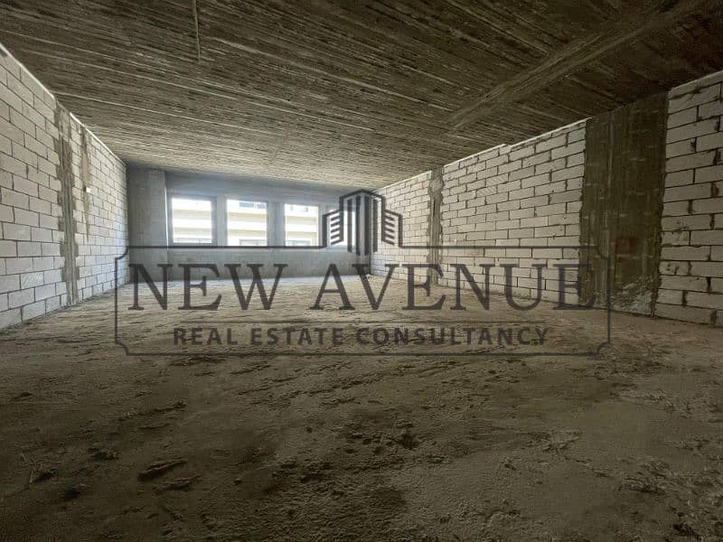 Office in Mivida Business Park Under Market Price For Sale New Cairo - Widok 2