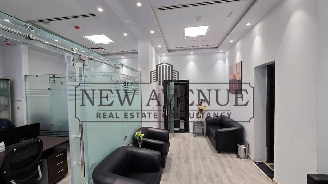 Office at leven square Sale Fully Finished with ACs - Bild 5