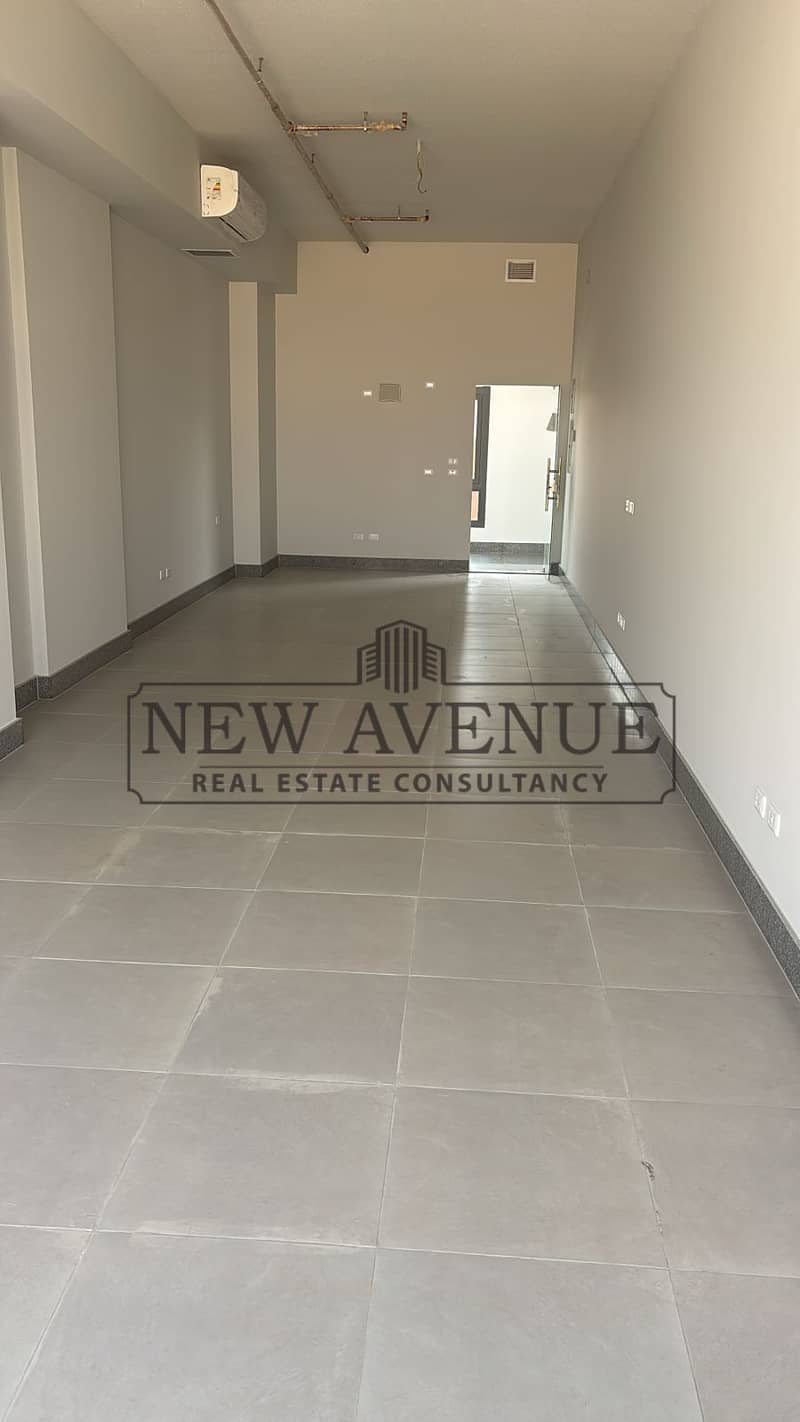 Office Fully Finished in Waterway Ready To Move For Rent New Cairo - Ansicht 3