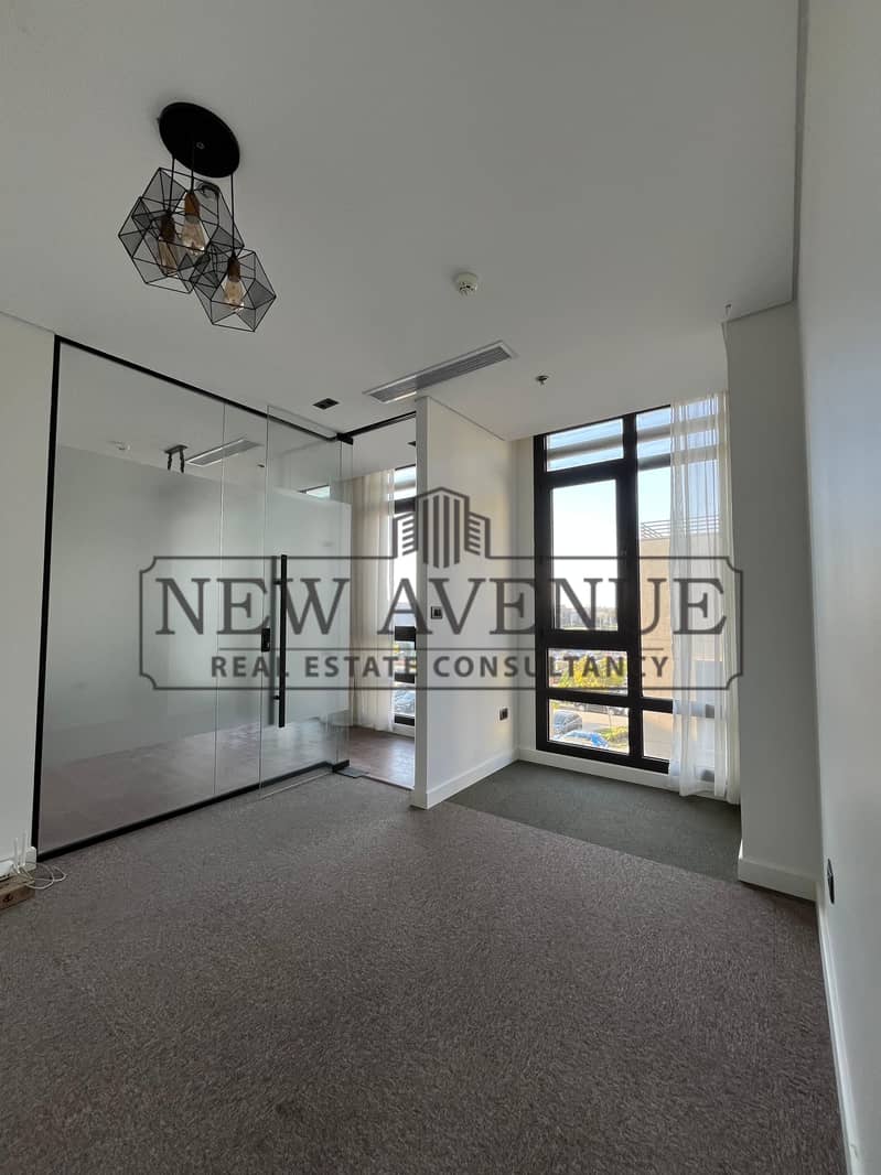 Below Market Price Office District 5 Fully Finished With Ac's For Rent - Widok 2