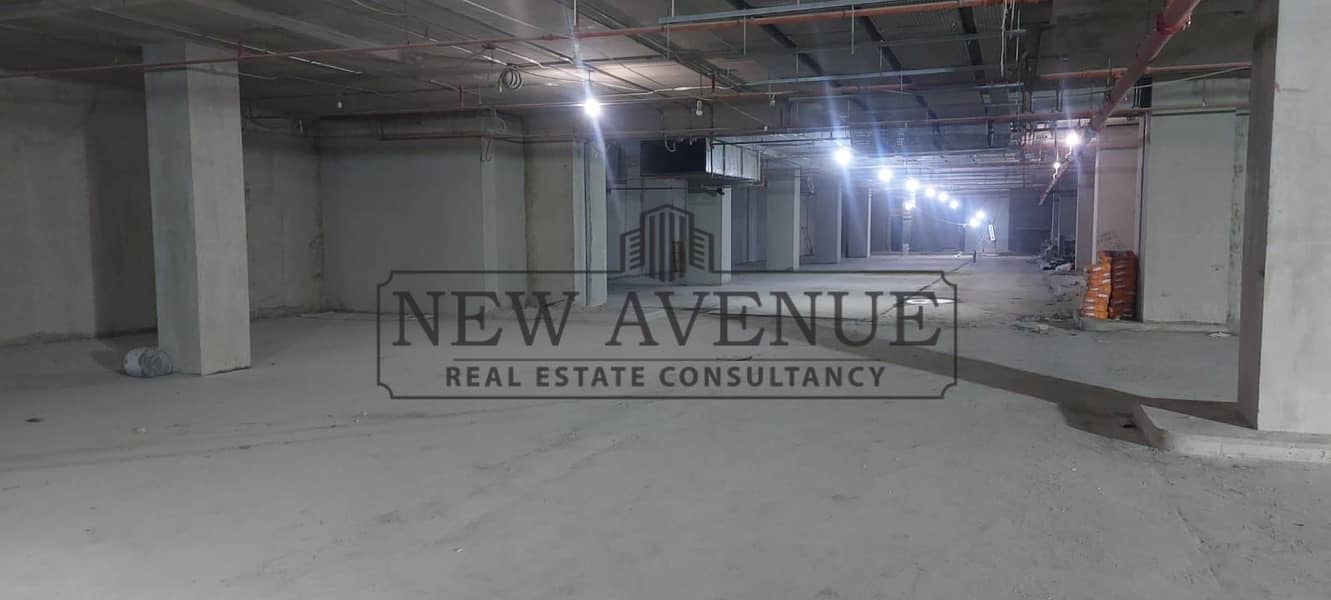 Retail for Rent in Golden Square Next to Azar With Outdoor Area 80 Sqm - Widok 3