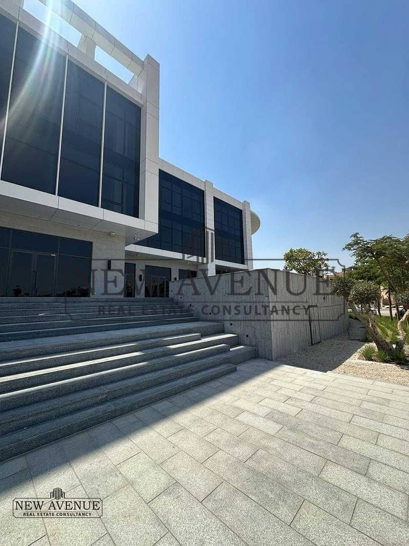 Retail in Waterway High Traffic Ready to Move For Rent New Cairo – pohled 5