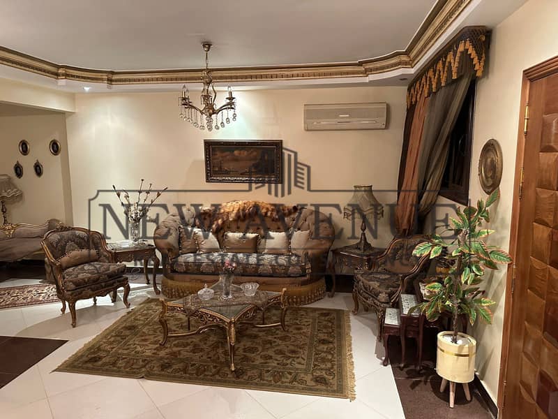 Ground Duplex with garden for sale in Ganoub El academya New Cairo prime location Bahary Ready to move - Ansicht 3