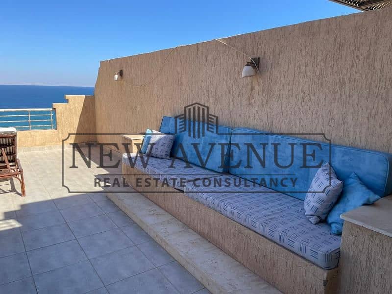 fully furnished chalet sea view prime location 3rd floor at street level full sea view in telal el ain el sokhna – pohled 4