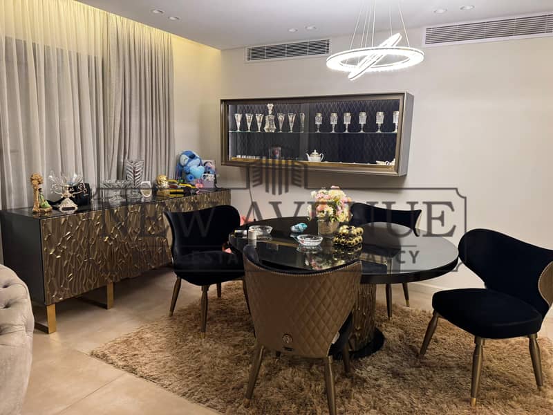 duplex fully finished prime location fully furnished with acs ready to move in trio gardens new cairo - Widok 3