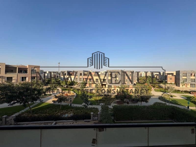 Town house for sale in DISTRICT 5 in the most premium location in the compound view landscape ⁠the villa faces north ⁠open view - ⁠ready to move - Widok 3