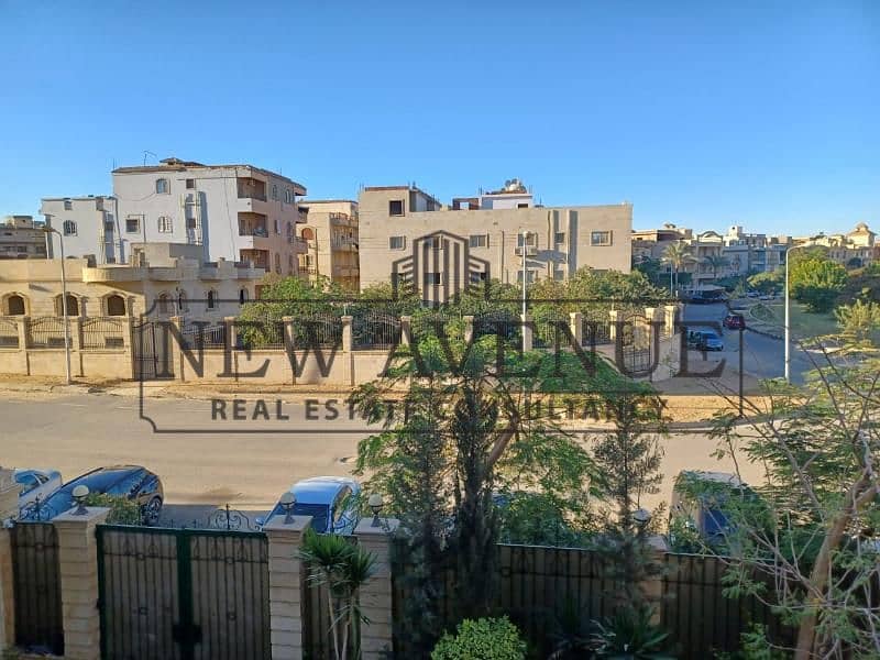 Standalone villa with roof fully finished and furnished ready to move in east academy in new cairo - Mehr