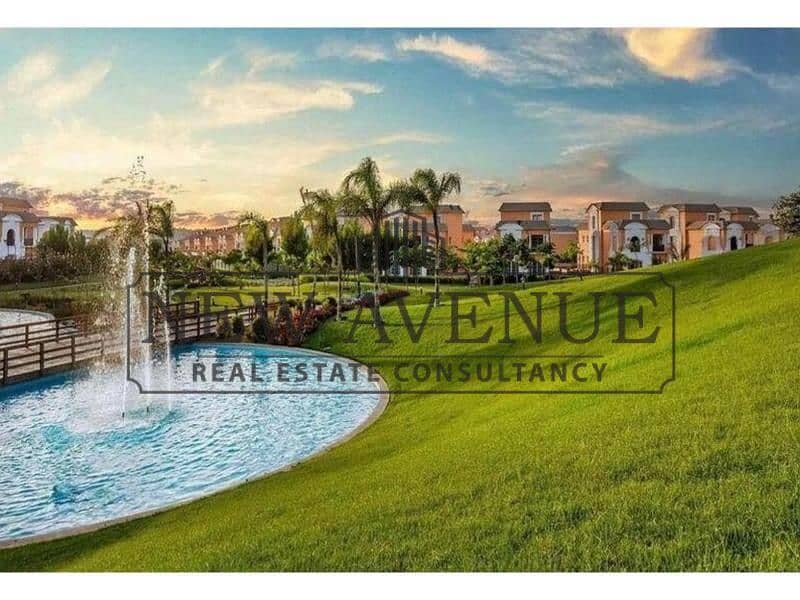 Town house for sale - Fully Finished Ultra lux finishing -layan compound- golden square - 3bedrooms -4 bathrooms - Mehr