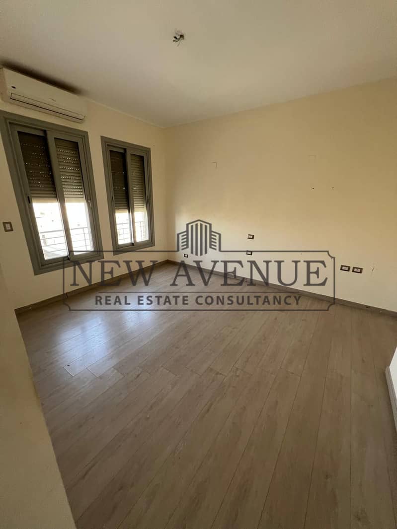 penthouse fully finished with acs ready to move prime location in village gate palm hills - Ansicht 3