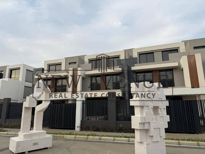 prime twin house for sale at La Vista Patio Town next to AUC - Fully finished Ready to move – pohled 4