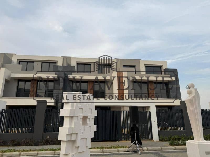 prime twin house for sale at La Vista Patio Town next to AUC - Fully finished Ready to move – pohled 5