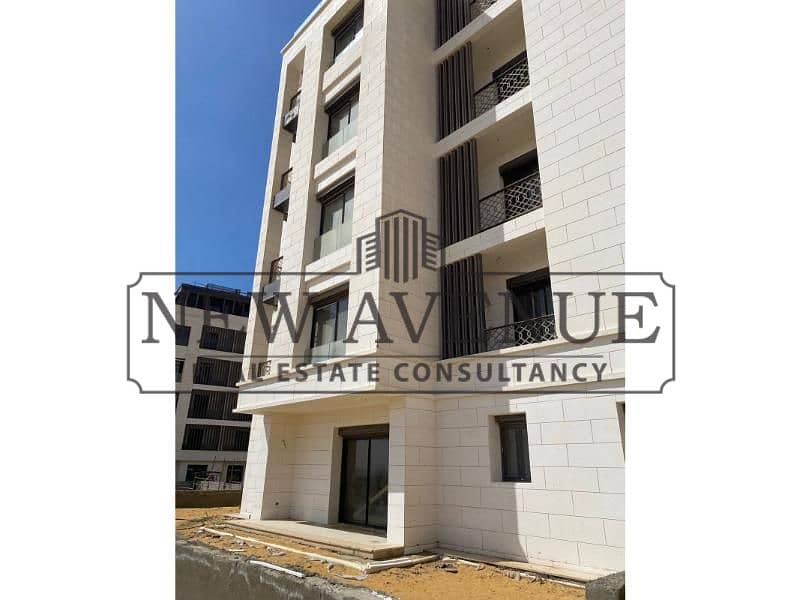 Ground Floor Luxury Apartment with Large Private Garden Katameya Creeks, New Cairo - Widok 3
