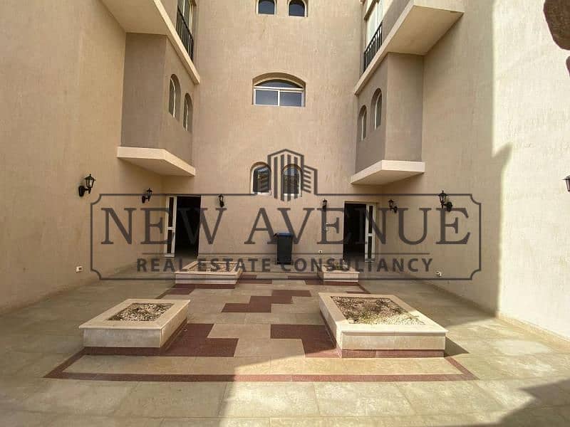 Duplex for sale in Green Square compound Prime location, overlooking town houses Semi 224 m + roof 45 m finished Ready to deliver - Ansicht 3