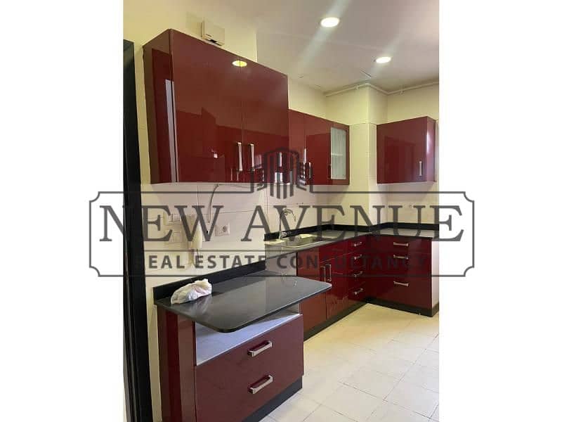 fully finished - with kitchen - ready to move - Master room - Nanny room + Bathroom - prime location 5 mins from rehab- new Cairo - Apartment For sale - Widok 6