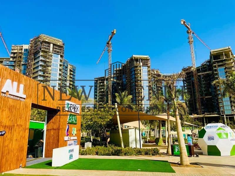 DOWN PAYMENT WITH INSTALLMENTS BEST LOCATION AND TERRACE OVERLOOKING GARDEN SUPER LUX FINISHING WITH AC'S NANNY'S ROOM WITH TOILET APARTMENT FOR SALE - Bild 6